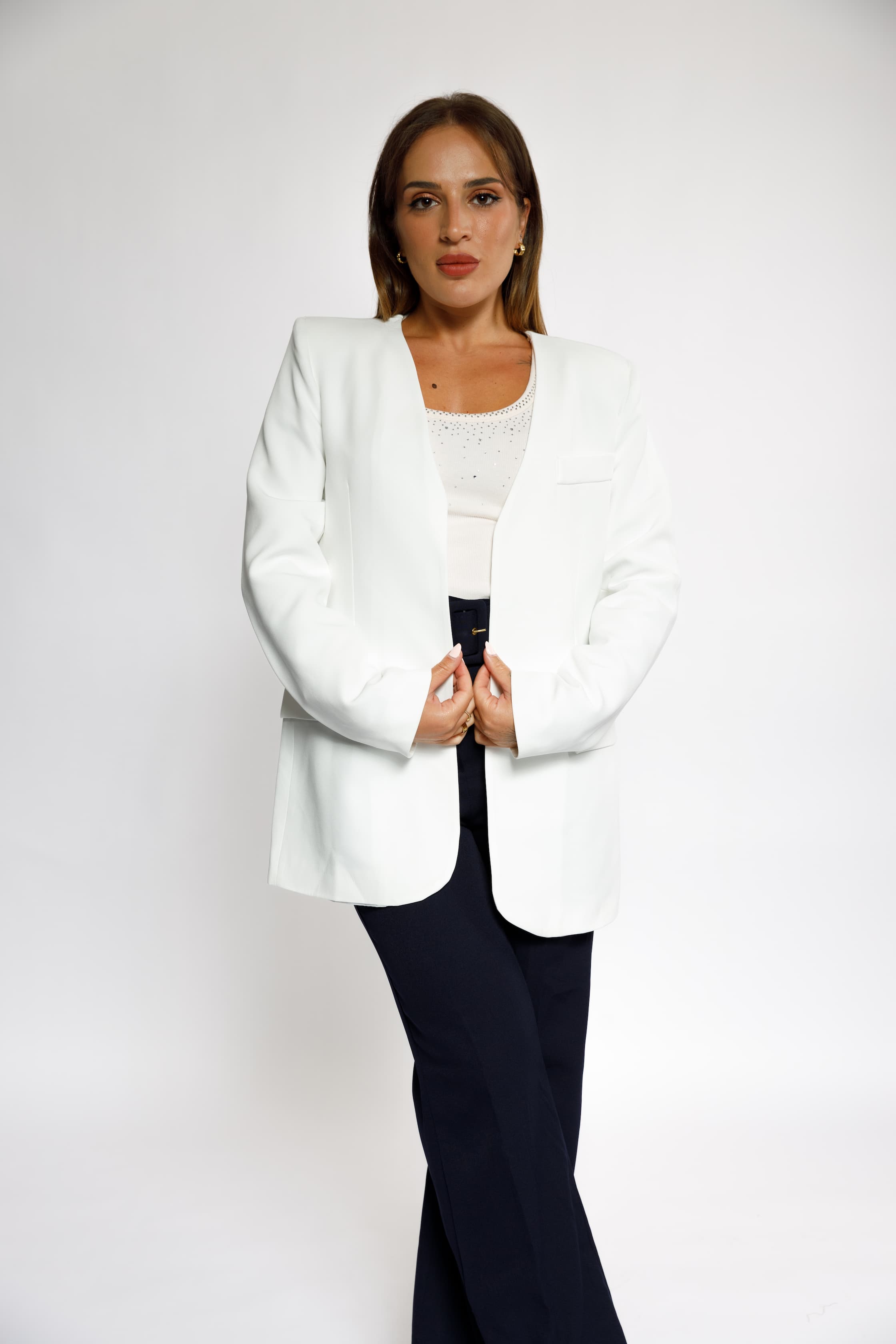 White Formal Blazer – Classic Elegance